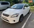 Белый Киа Сид, объемом двигателя 1.59 л и пробегом 236 тыс. км за 5800 $, фото 2 на Automoto.ua
