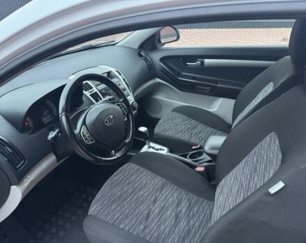 Білий Кіа Сід, об'ємом двигуна 1.6 л та пробігом 167 тис. км за 5700 $, фото 12 на Automoto.ua