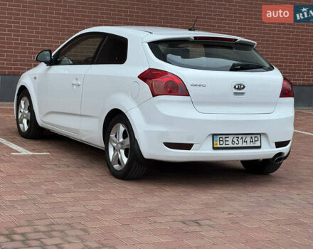 Белый Киа Сид, объемом двигателя 1.6 л и пробегом 167 тыс. км за 5700 $, фото 8 на Automoto.ua