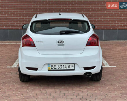 Белый Киа Сид, объемом двигателя 1.6 л и пробегом 167 тыс. км за 5700 $, фото 9 на Automoto.ua