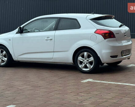 Белый Киа Сид, объемом двигателя 1.6 л и пробегом 167 тыс. км за 5700 $, фото 6 на Automoto.ua