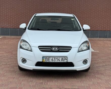 Білий Кіа Сід, об'ємом двигуна 1.6 л та пробігом 167 тис. км за 5700 $, фото 1 на Automoto.ua