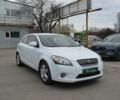 Белый Киа Сид, объемом двигателя 1.4 л и пробегом 256 тыс. км за 5300 $, фото 1 на Automoto.ua