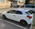 Белый Киа Сид, объемом двигателя 1.59 л и пробегом 236 тыс. км за 5800 $, фото 4 на Automoto.ua
