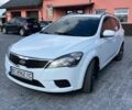 Белый Киа Сид, объемом двигателя 1.58 л и пробегом 393 тыс. км за 5700 $, фото 1 на Automoto.ua