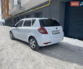 Белый Киа Сид, объемом двигателя 1.59 л и пробегом 196 тыс. км за 7850 $, фото 7 на Automoto.ua