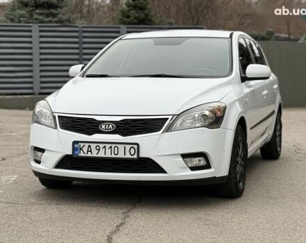 Белый Киа Сид, объемом двигателя 1.6 л и пробегом 193 тыс. км за 6999 $, фото 1 на Automoto.ua