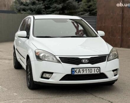 Белый Киа Сид, объемом двигателя 1.6 л и пробегом 193 тыс. км за 6999 $, фото 5 на Automoto.ua