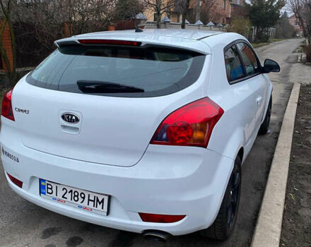 Белый Киа Сид, объемом двигателя 1.4 л и пробегом 181 тыс. км за 5999 $, фото 2 на Automoto.ua