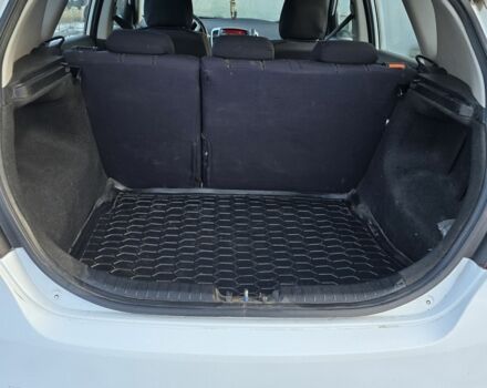 Белый Киа Сид, объемом двигателя 0 л и пробегом 275 тыс. км за 6200 $, фото 8 на Automoto.ua