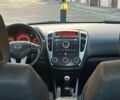 Белый Киа Сид, объемом двигателя 1.58 л и пробегом 249 тыс. км за 5500 $, фото 7 на Automoto.ua
