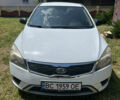 Белый Киа Сид, объемом двигателя 1.6 л и пробегом 205 тыс. км за 5700 $, фото 1 на Automoto.ua