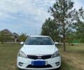 Белый Киа Сид, объемом двигателя 1.58 л и пробегом 290 тыс. км за 5700 $, фото 2 на Automoto.ua