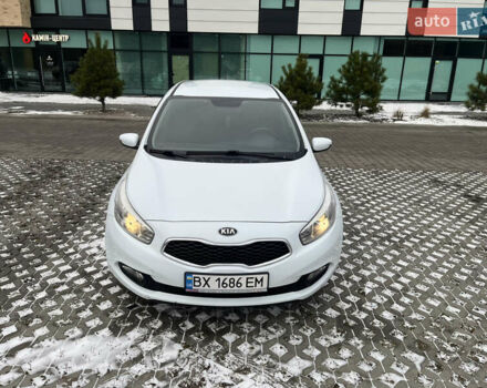 Белый Киа Сид, объемом двигателя 1.4 л и пробегом 198 тыс. км за 8000 $, фото 8 на Automoto.ua