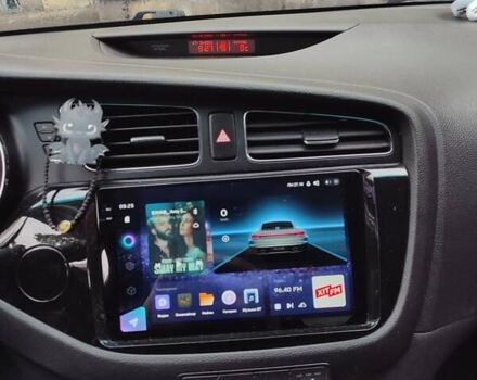 Киа Сид 2012 в Киеве на Automoto.ua Белый Киа Сид, объемом двигателя 1.59 л и пробегом 122 тыс. км за 9800 $, фото 16 на Automoto.ua