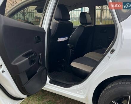 Белый Киа Сид, объемом двигателя 1.59 л и пробегом 260 тыс. км за 6500 $, фото 12 на Automoto.ua