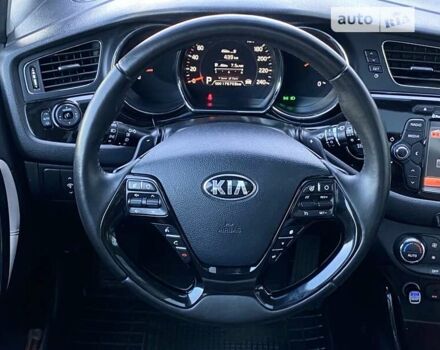 Белый Киа Сид, объемом двигателя 1.6 л и пробегом 175 тыс. км за 11900 $, фото 36 на Automoto.ua