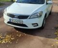 Білий Кіа Сід, об'ємом двигуна 1.6 л та пробігом 241 тис. км за 6600 $, фото 1 на Automoto.ua