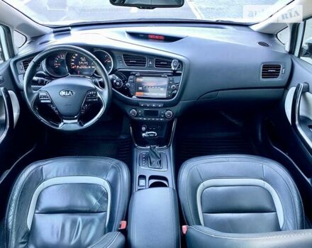 Белый Киа Сид, объемом двигателя 1.6 л и пробегом 175 тыс. км за 11900 $, фото 28 на Automoto.ua