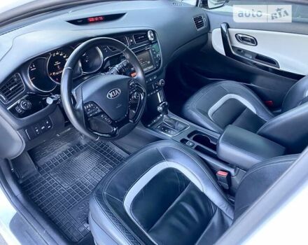 Белый Киа Сид, объемом двигателя 1.6 л и пробегом 175 тыс. км за 11900 $, фото 19 на Automoto.ua