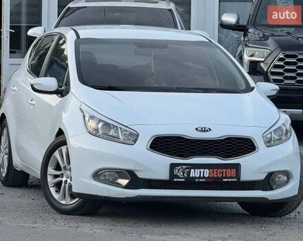 Білий Кіа Сід, об'ємом двигуна 1.59 л та пробігом 183 тис. км за 10500 $, фото 5 на Automoto.ua