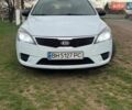 Белый Киа Сид, объемом двигателя 1.59 л и пробегом 260 тыс. км за 6500 $, фото 1 на Automoto.ua