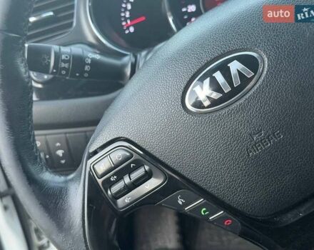 Білий Кіа Сід, об'ємом двигуна 1.59 л та пробігом 183 тис. км за 10500 $, фото 21 на Automoto.ua