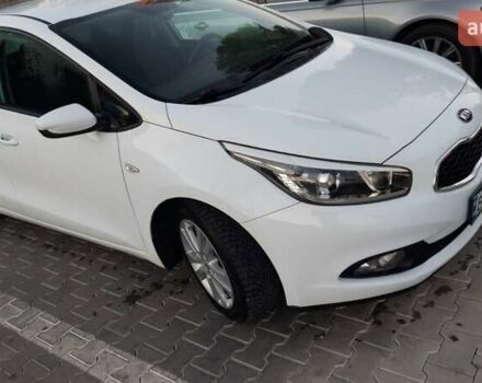Белый Киа Сид, объемом двигателя 1.4 л и пробегом 283 тыс. км за 6800 $, фото 14 на Automoto.ua