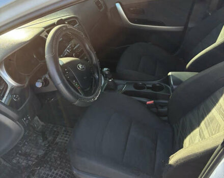 Белый Киа Сид, объемом двигателя 1.6 л и пробегом 263 тыс. км за 8999 $, фото 10 на Automoto.ua