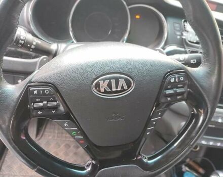 Киа Сид 2012 в Киеве на Automoto.ua Белый Киа Сид, объемом двигателя 1.59 л и пробегом 122 тыс. км за 9800 $, фото 19 на Automoto.ua