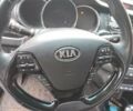 Киа Сид 2012 в Киеве на Automoto.ua Белый Киа Сид, объемом двигателя 1.59 л и пробегом 122 тыс. км за 9800 $, фото 19 на Automoto.ua