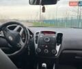 Белый Киа Сид, объемом двигателя 1.59 л и пробегом 260 тыс. км за 6500 $, фото 9 на Automoto.ua