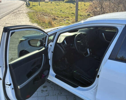 Белый Киа Сид, объемом двигателя 1.6 л и пробегом 263 тыс. км за 8999 $, фото 9 на Automoto.ua