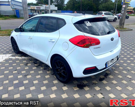 Киа Сид 2012 в Полтаве на Automoto.ua Белый Киа Сид, объемом двигателя 1.6 л и пробегом 180 тыс. км за 9000 $, фото 5 на Automoto.ua