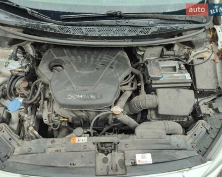 Киа Сид 2012 в Киеве на Automoto.ua Белый Киа Сид, объемом двигателя 1.59 л и пробегом 122 тыс. км за 9800 $, фото 24 на Automoto.ua