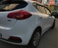 Белый Киа Сид, объемом двигателя 1.4 л и пробегом 200 тыс. км за 6500 $, фото 7 на Automoto.ua