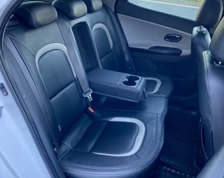 Белый Киа Сид, объемом двигателя 1.6 л и пробегом 175 тыс. км за 11900 $, фото 40 на Automoto.ua