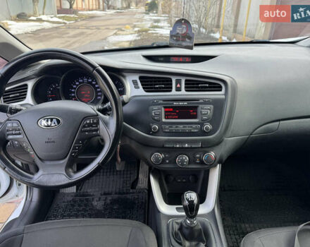 Белый Киа Сид, объемом двигателя 1.4 л и пробегом 287 тыс. км за 6999 $, фото 33 на Automoto.ua