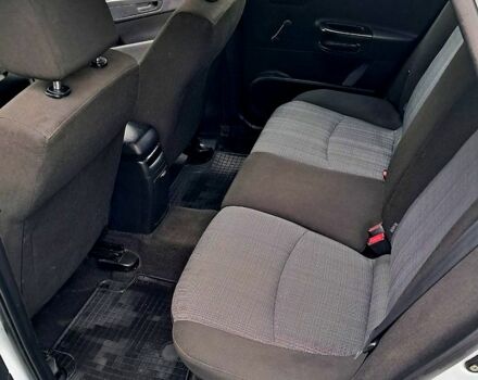 Білий Кіа Сід, об'ємом двигуна 1.6 л та пробігом 192 тис. км за 6500 $, фото 6 на Automoto.ua