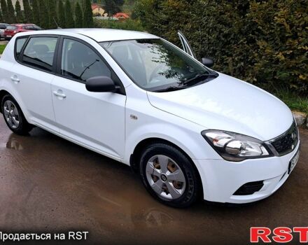 Білий Кіа Сід, об'ємом двигуна 1.6 л та пробігом 192 тис. км за 6500 $, фото 2 на Automoto.ua