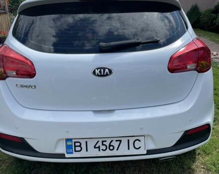 Білий Кіа Сід, об'ємом двигуна 1.59 л та пробігом 180 тис. км за 9400 $, фото 3 на Automoto.ua