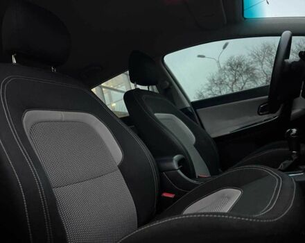 Білий Кіа Сід, об'ємом двигуна 1.6 л та пробігом 199 тис. км за 10500 $, фото 10 на Automoto.ua