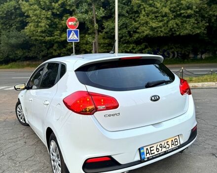 Білий Кіа Сід, об'ємом двигуна 1.6 л та пробігом 134 тис. км за 10900 $, фото 6 на Automoto.ua