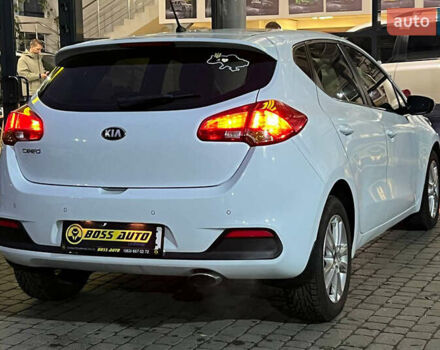 Білий Кіа Сід, об'ємом двигуна 1.59 л та пробігом 199 тис. км за 10500 $, фото 6 на Automoto.ua