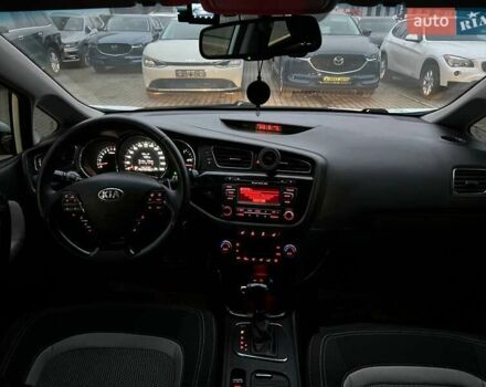 Білий Кіа Сід, об'ємом двигуна 1.59 л та пробігом 199 тис. км за 10500 $, фото 12 на Automoto.ua