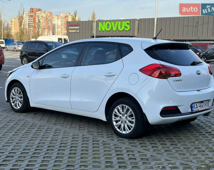 Белый Киа Сид, объемом двигателя 1.59 л и пробегом 127 тыс. км за 10500 $, фото 5 на Automoto.ua