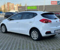Белый Киа Сид, объемом двигателя 1.59 л и пробегом 127 тыс. км за 10500 $, фото 5 на Automoto.ua