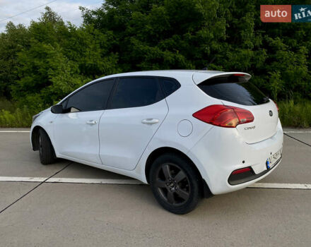 Білий Кіа Сід, об'ємом двигуна 1.6 л та пробігом 258 тис. км за 7199 $, фото 9 на Automoto.ua