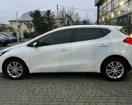 Білий Кіа Сід, об'ємом двигуна 1.6 л та пробігом 199 тис. км за 10500 $, фото 3 на Automoto.ua