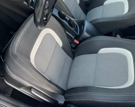 Белый Киа Сид, объемом двигателя 1.59 л и пробегом 127 тыс. км за 10500 $, фото 7 на Automoto.ua